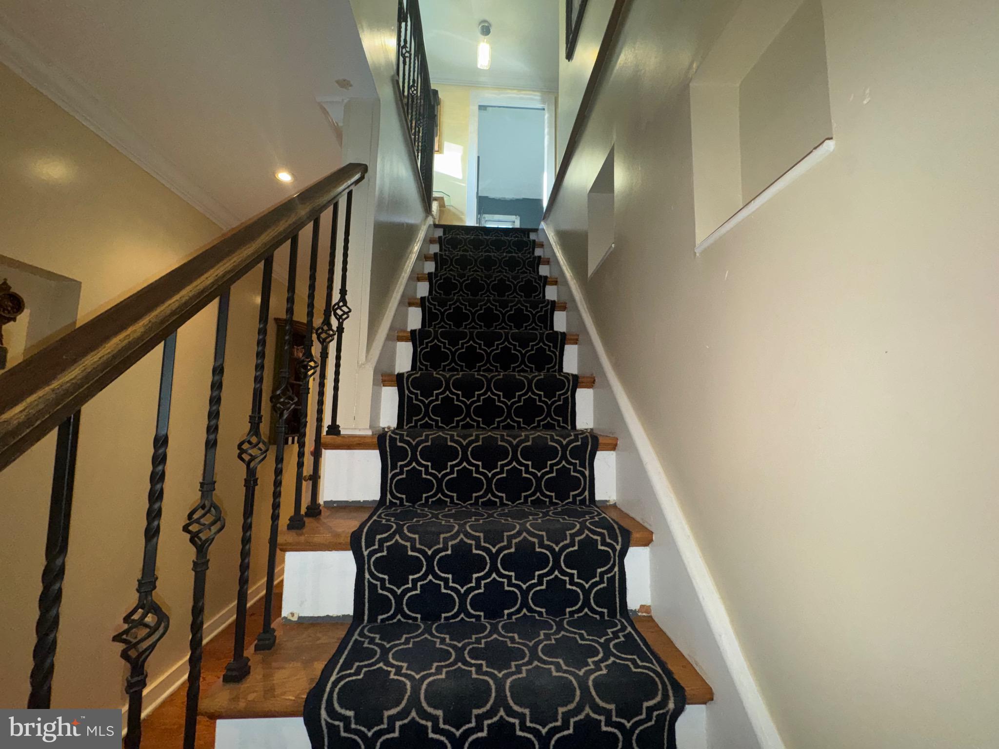 GAITHERSBURG OUTSIDE - Residential