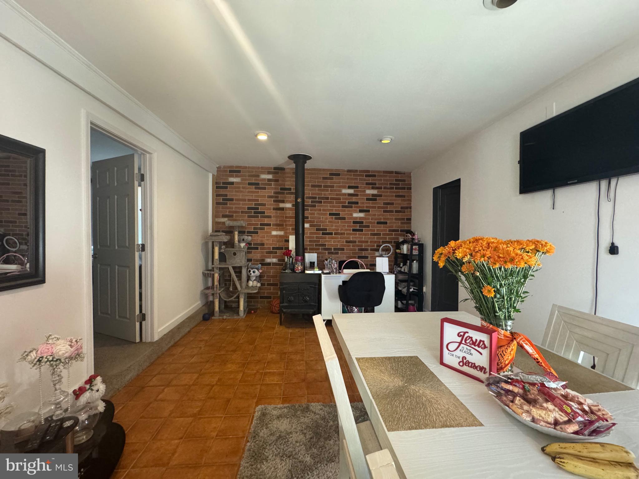 GAITHERSBURG OUTSIDE - Residential