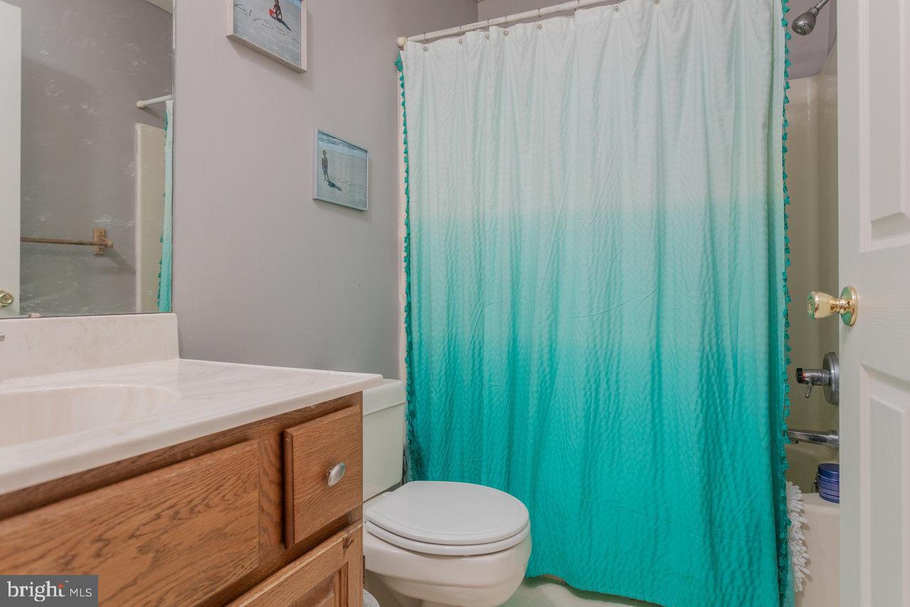 LAKEWOOD - Residential