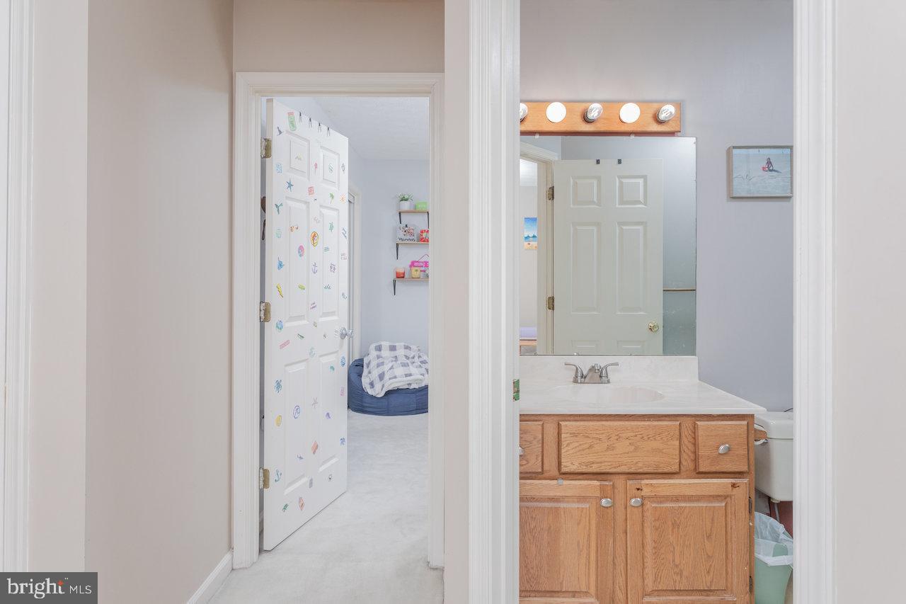 LAKEWOOD - Residential