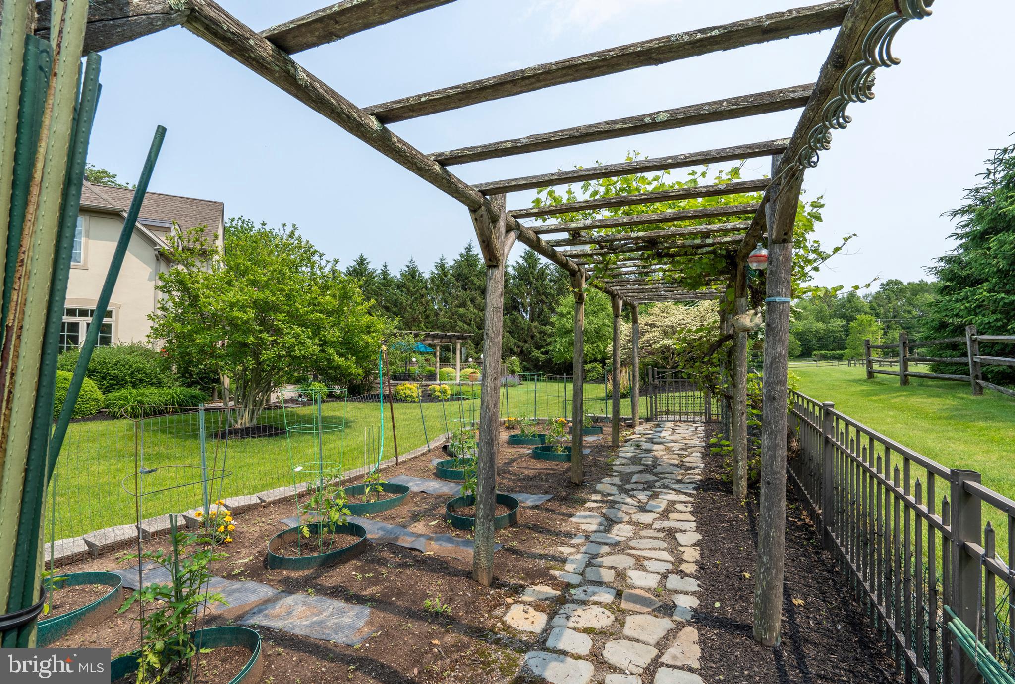 INDIAN SPRINGS - Residential