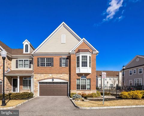 2111 GRANDSTAND WAY CHERRY HILL NJ 08002