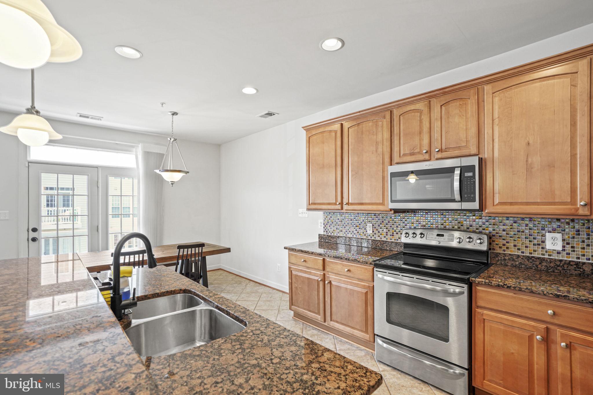 POTOMAC CLUB - Residential