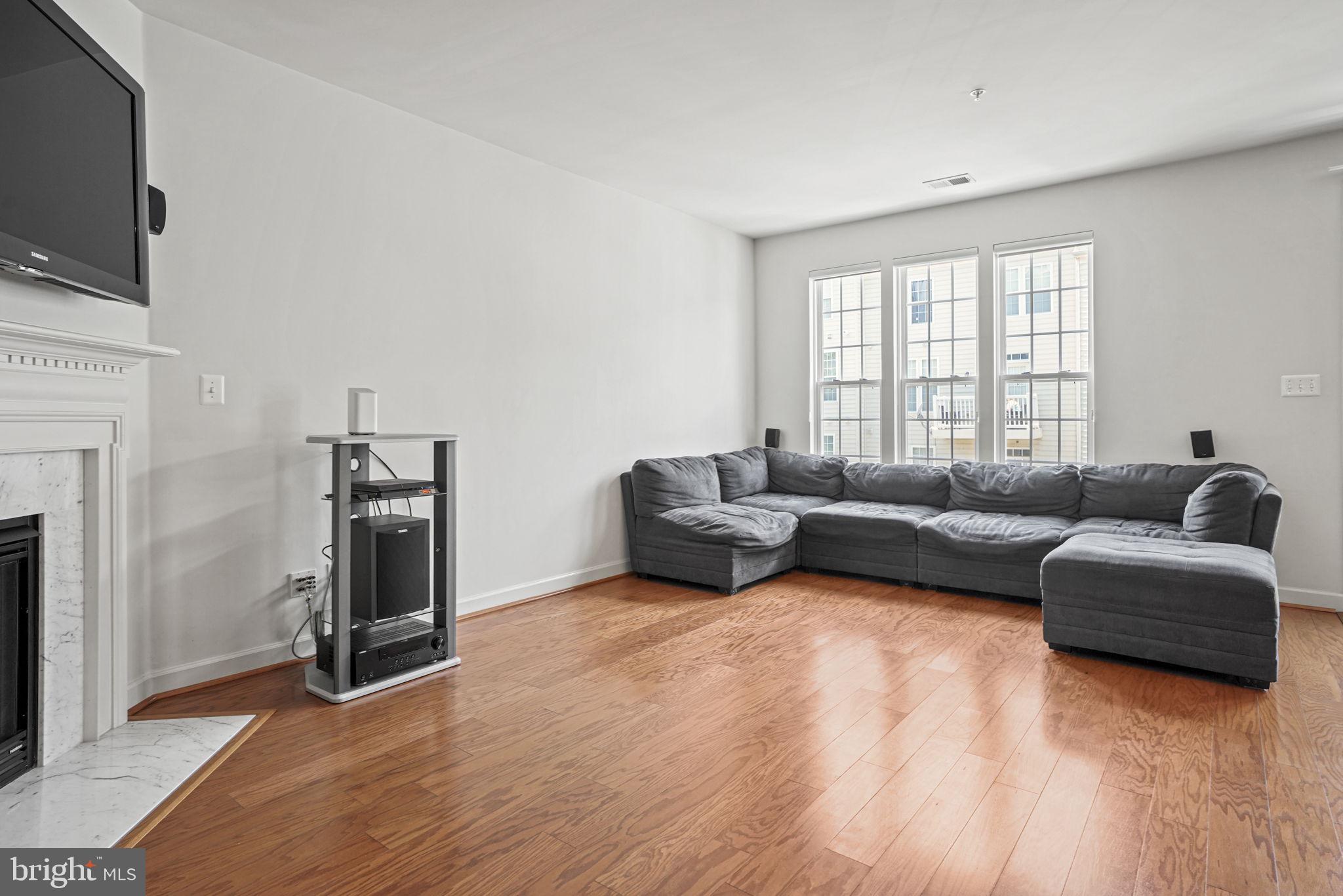 POTOMAC CLUB - Residential