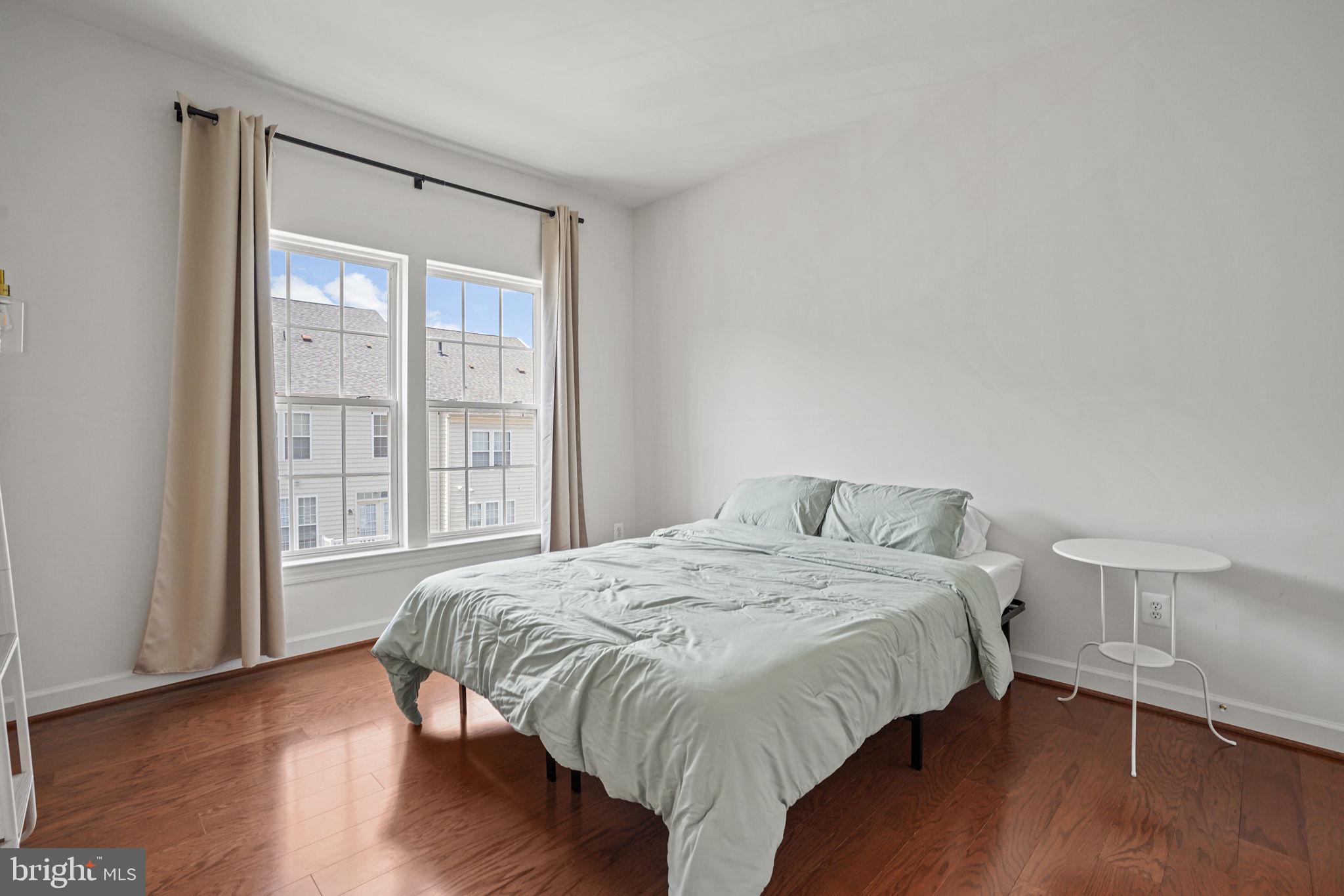 POTOMAC CLUB - Residential