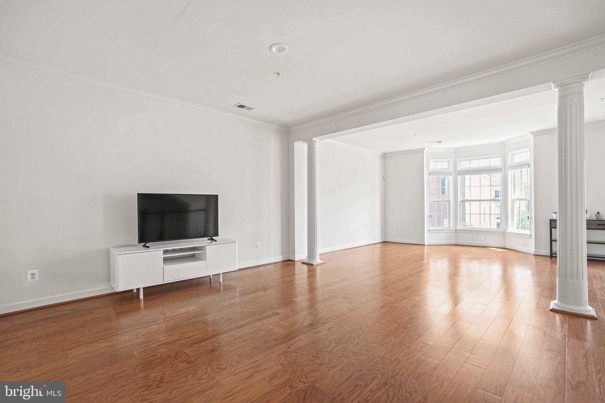 POTOMAC CLUB - Residential