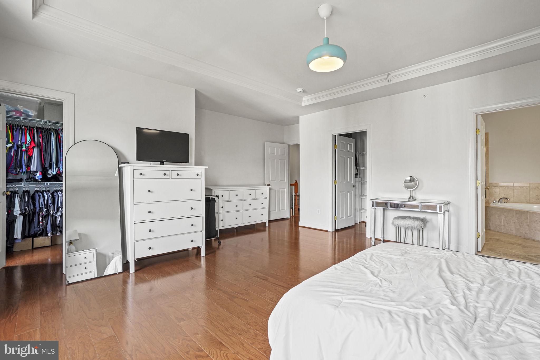 POTOMAC CLUB - Residential