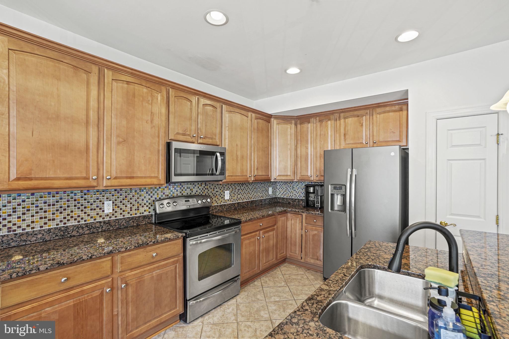 POTOMAC CLUB - Residential