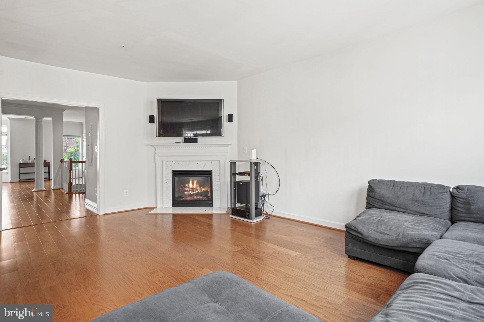 POTOMAC CLUB - Residential