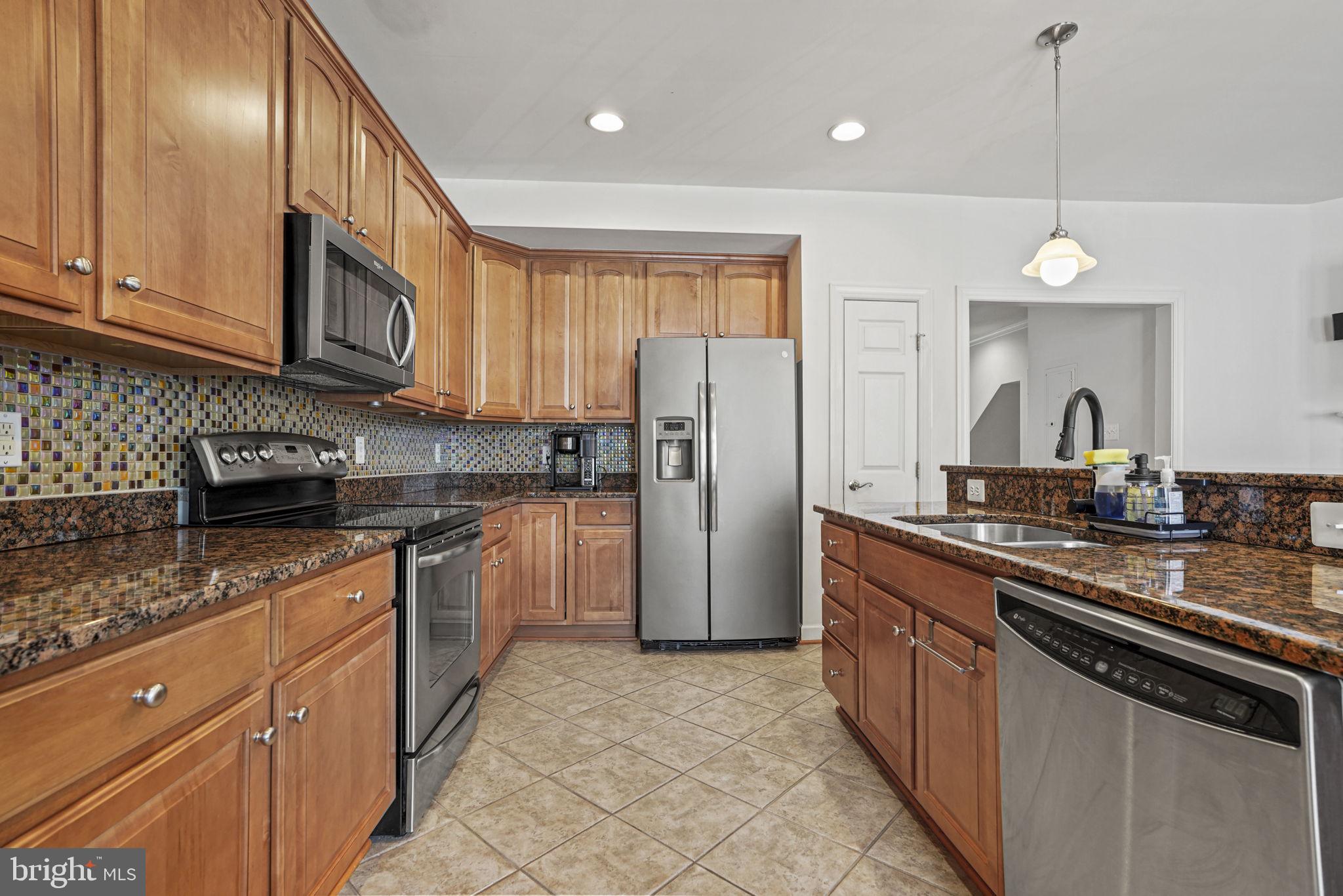 POTOMAC CLUB - Residential