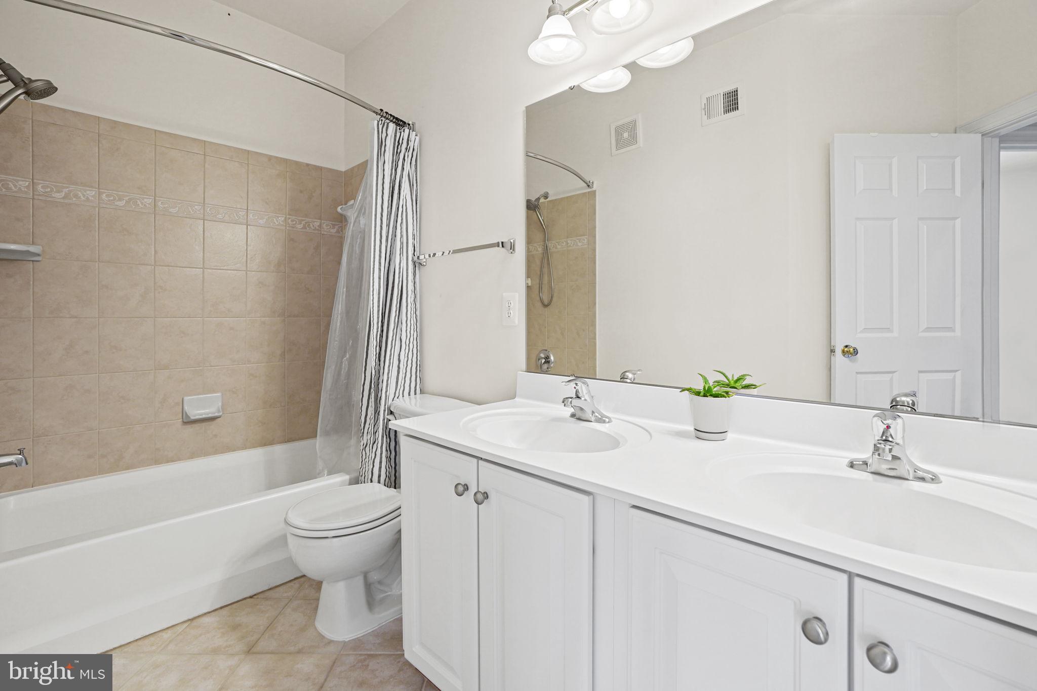 POTOMAC CLUB - Residential