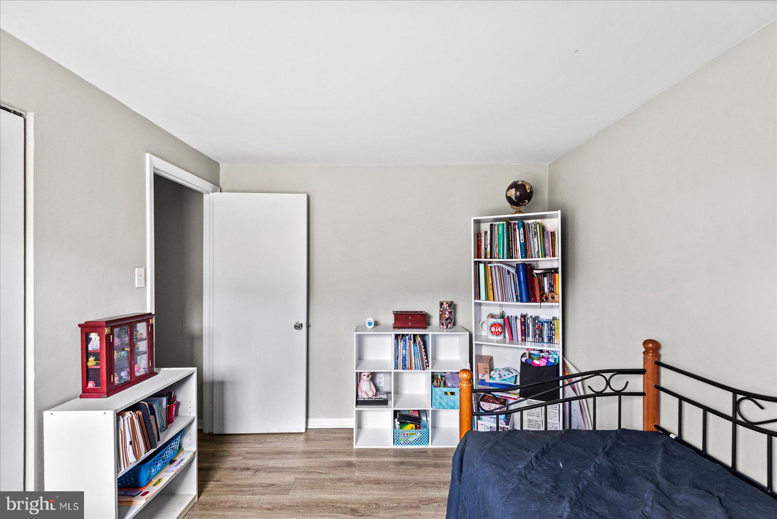 RIDGE POINT ESTATES - Residential