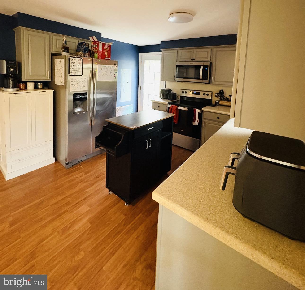 RIDGE POINT ESTATES - Residential