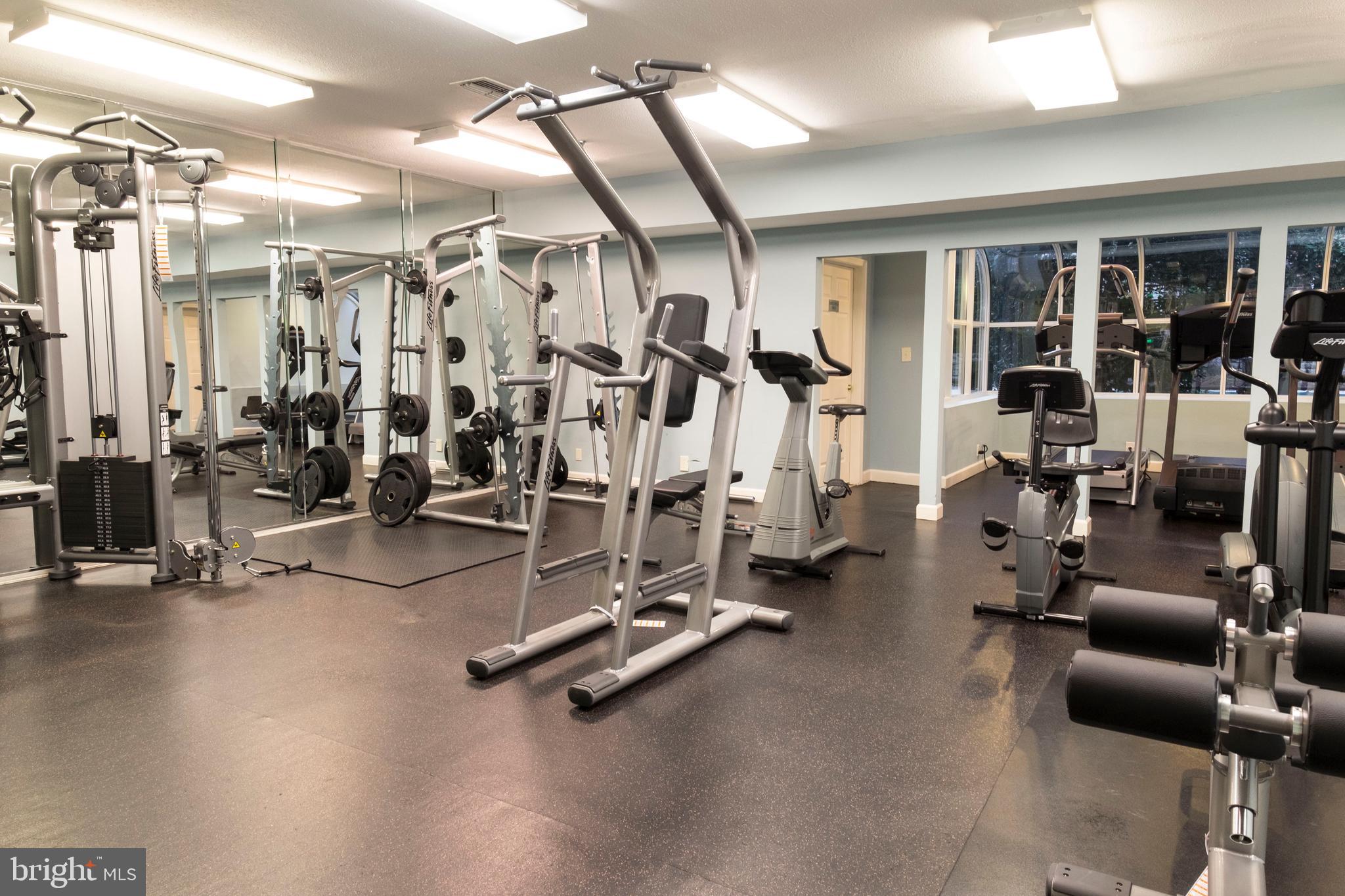 POINTE AT PARK CENTER - Residential Lease