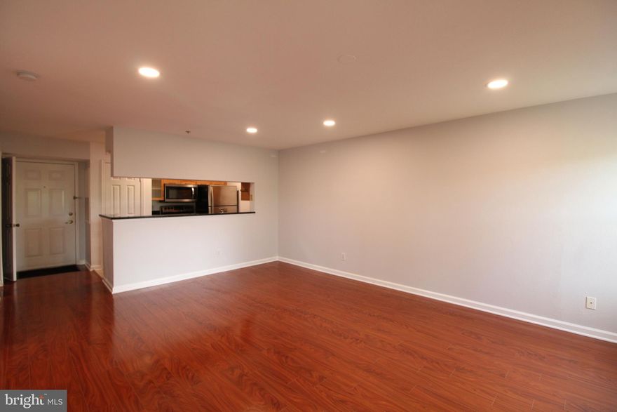 Updated 1 bed with Den at the Pointe, a gated community in Alexandria. Comes with 1 covered reserved garage parking spot! Elevator access to this hard wood flooring, washer/dryer in the home, updated kitchen, well lit home will make you feel at peace coming home, or have enough space to work from home and not feel stuck in the same room all day. Near 395 and Pentagon City, Amazon HQ2, Pentagon, and so much more! Only minutes to the new Harris Teeter at Gateway to Alexandria. Pets considered. Min credit 630, no evictions/bankruptcies prior 5 years, income 35x monthly rent.