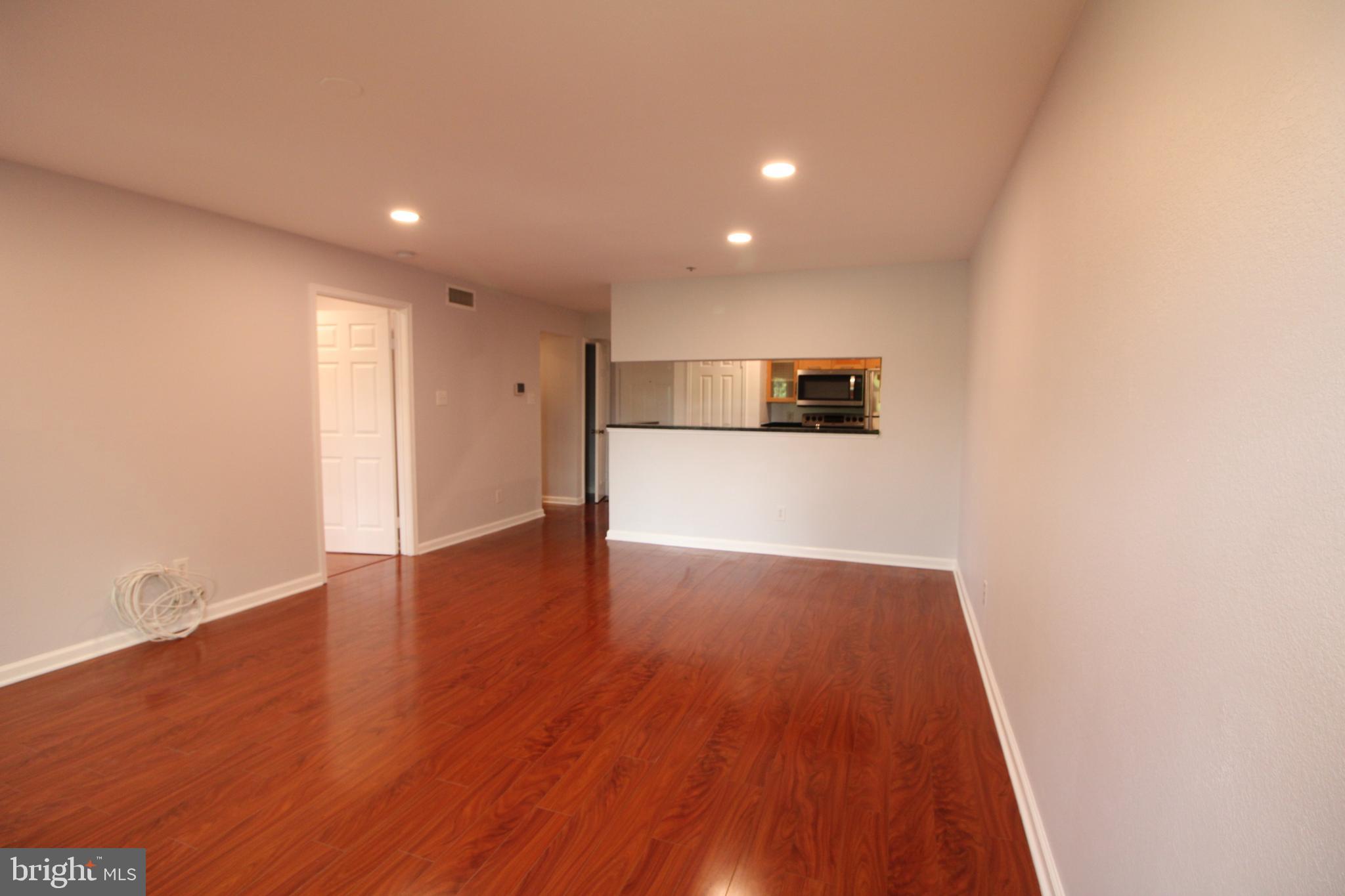 POINTE AT PARK CENTER - Residential Lease