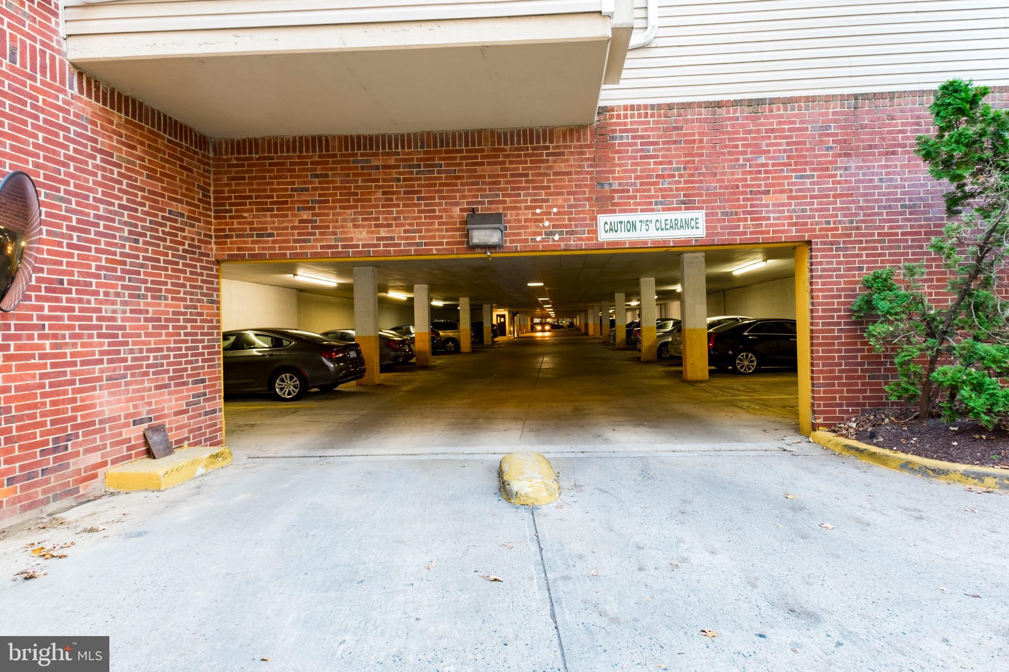 POINTE AT PARK CENTER - Residential Lease