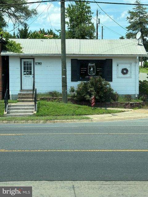 Photo of 17740 Main Street, DUMFRIES, VA 22026 (MLS # VAPW2115654)