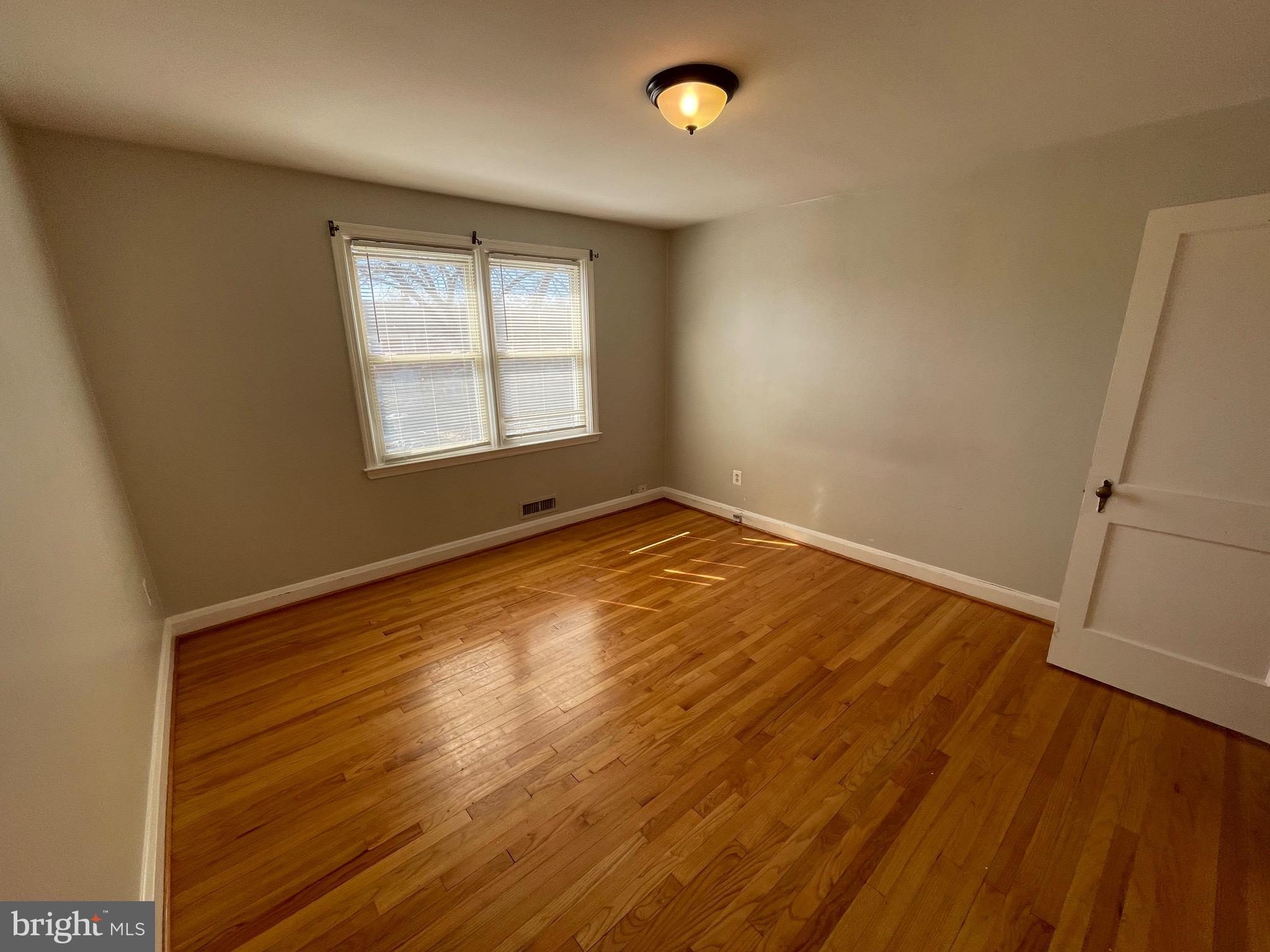 NORTHWOOD - Residential