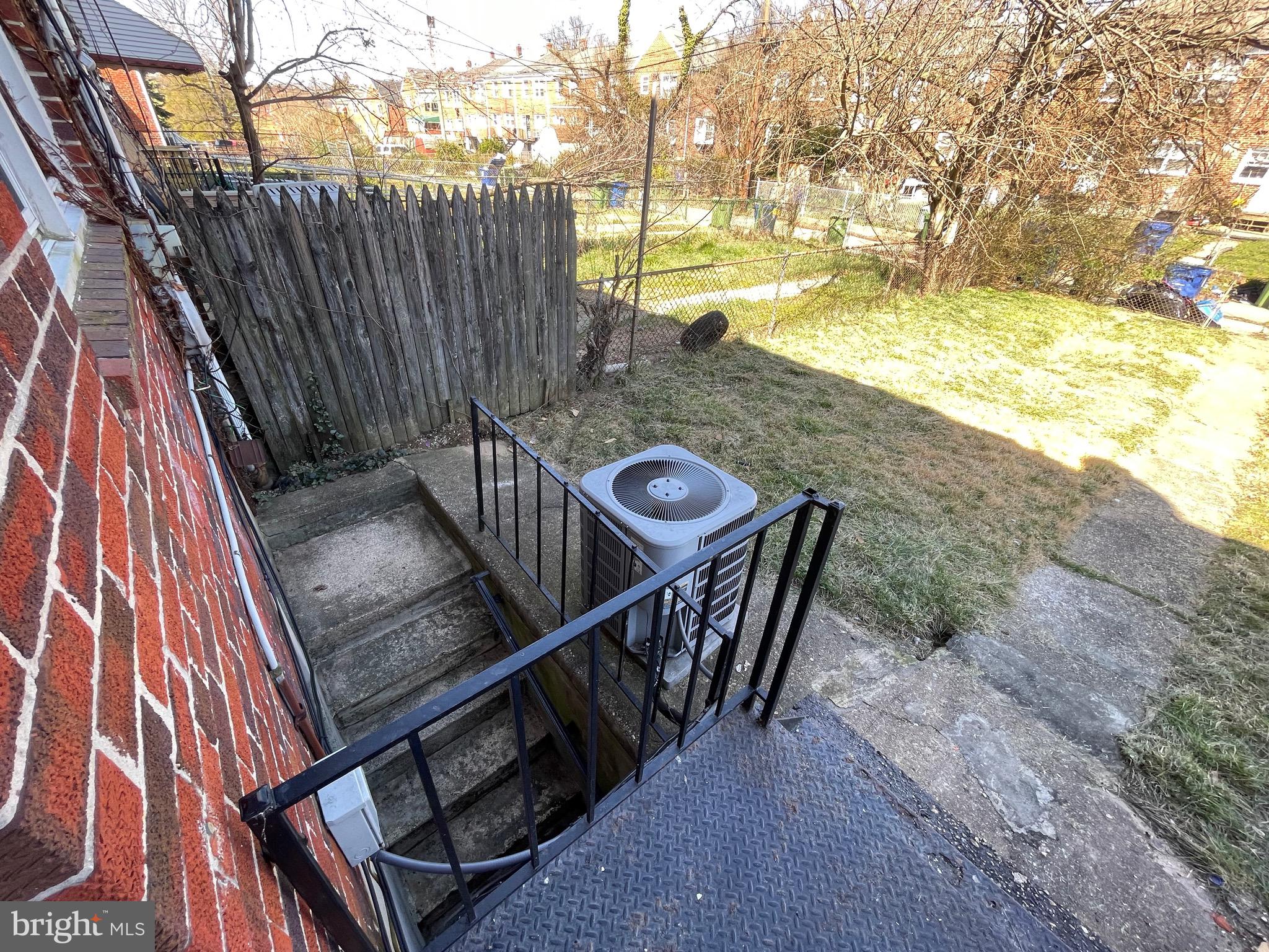 NORTHWOOD - Residential