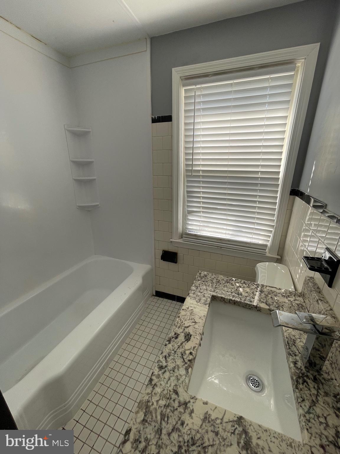 NORTHWOOD - Residential