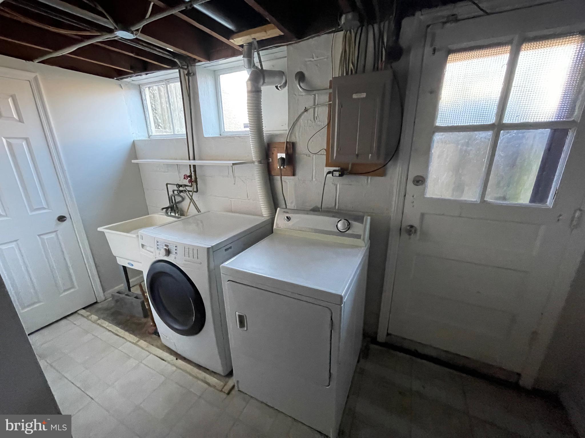 NORTHWOOD - Residential