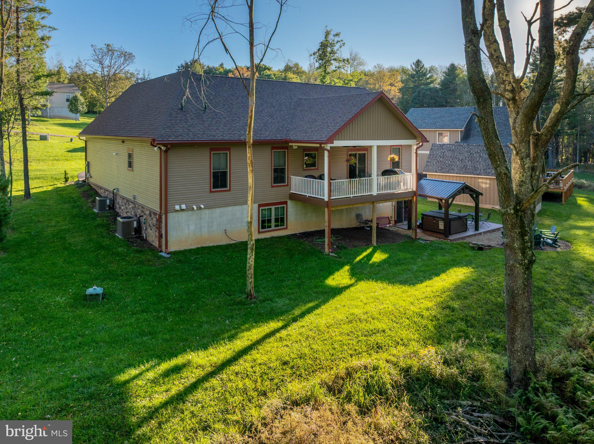 128 COLLEGE HEIGHTS COURT