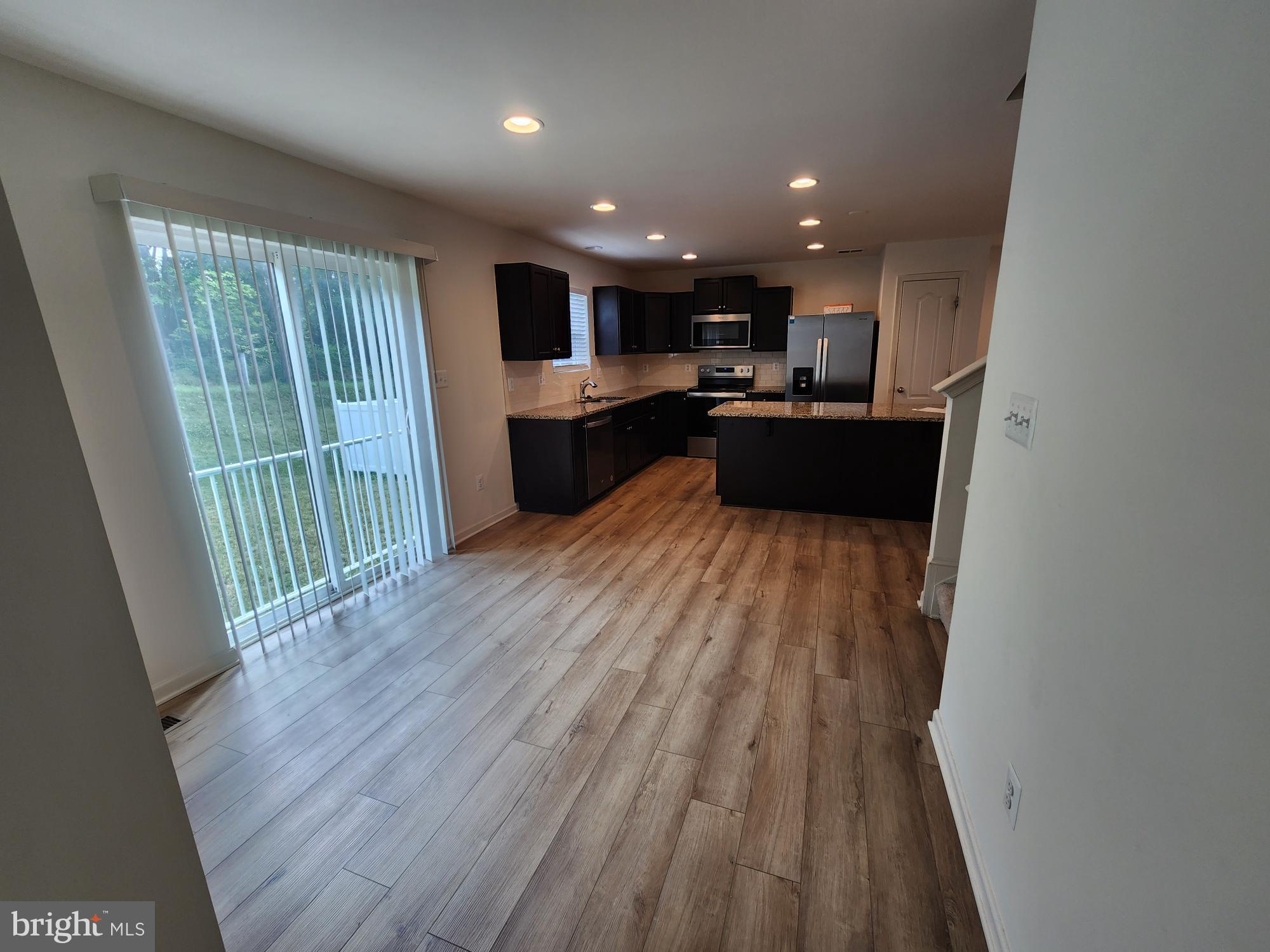 OVERLOOK AT RIVERSIDE - Residential Lease