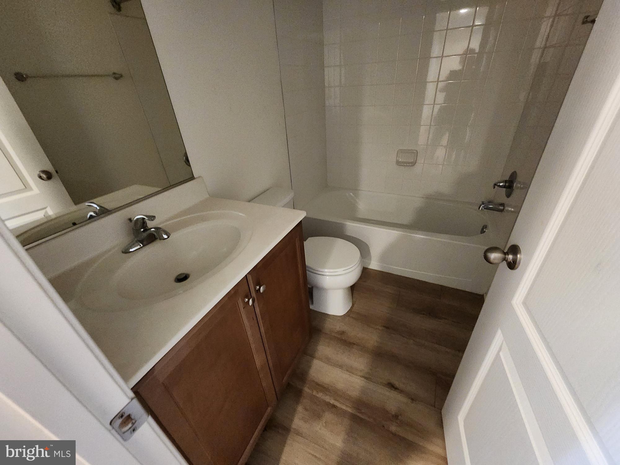 OVERLOOK AT RIVERSIDE - Residential Lease