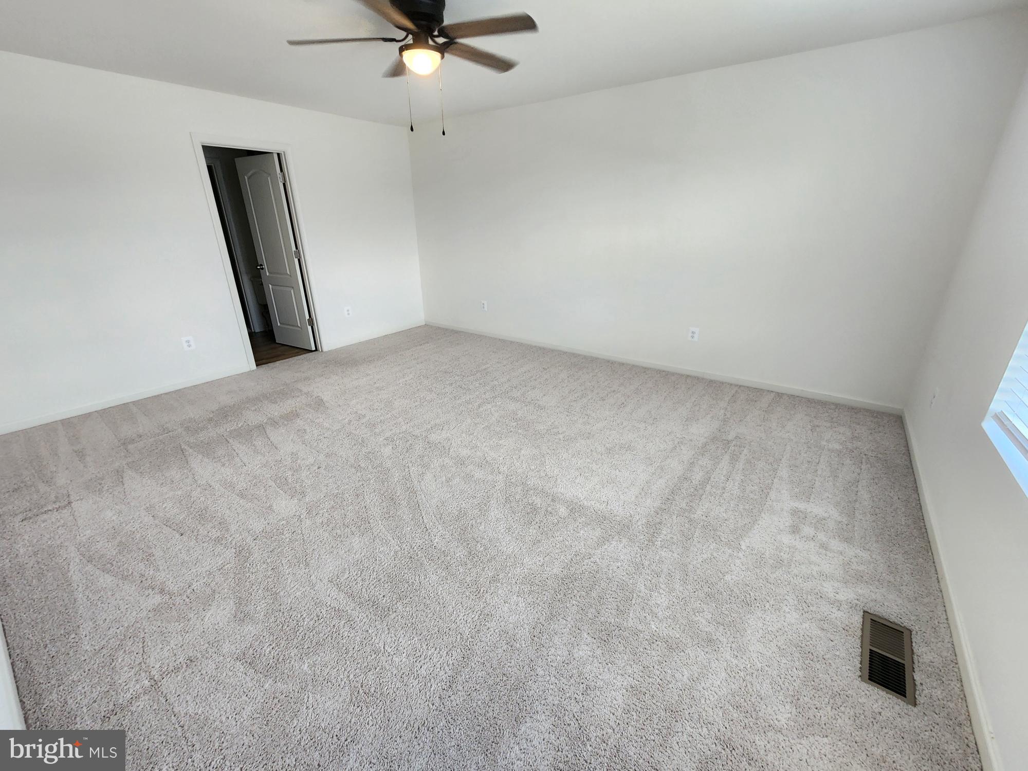 OVERLOOK AT RIVERSIDE - Residential Lease