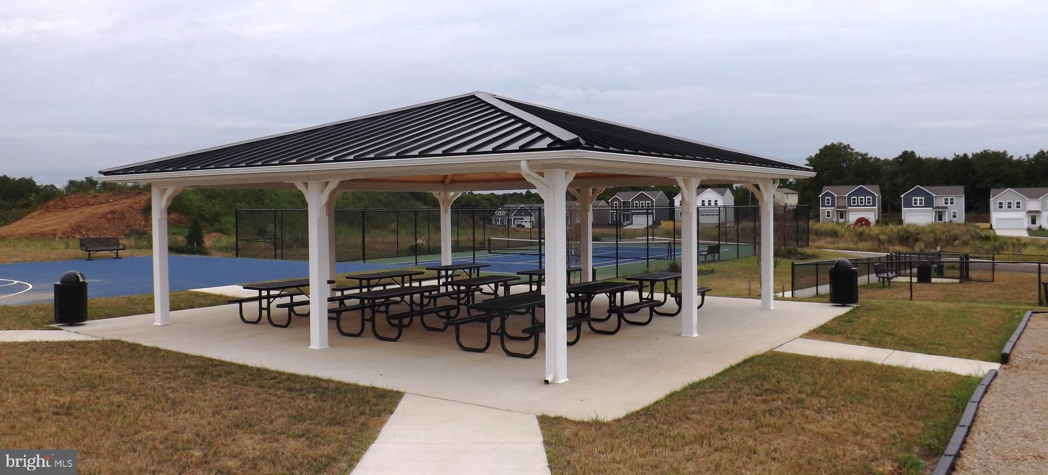 OVERLOOK AT RIVERSIDE - Residential Lease