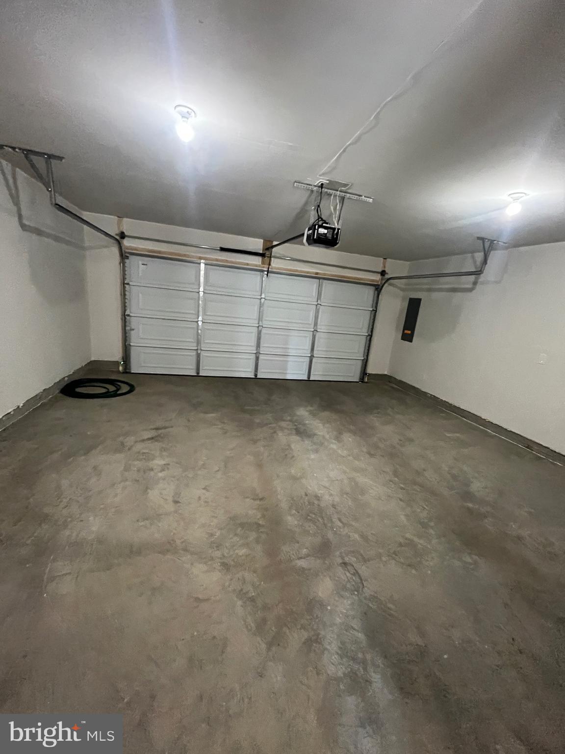 RED HILL - Residential Lease