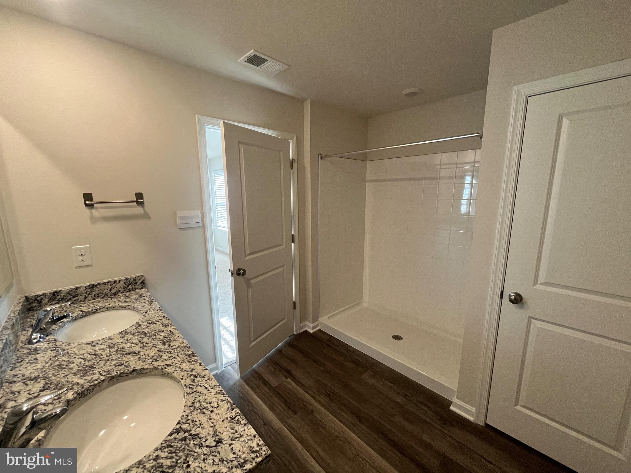 RED HILL - Residential Lease