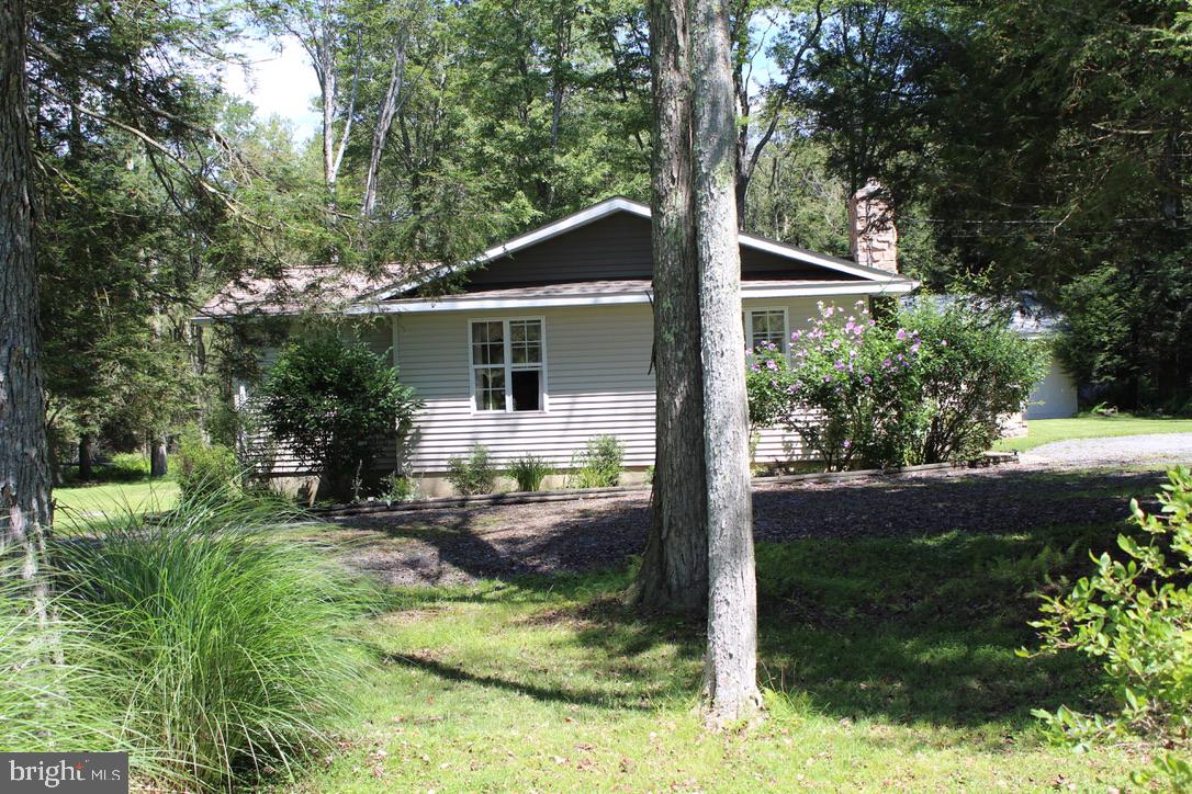 226 GEORGE DRIVE