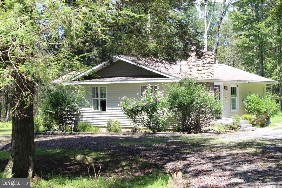 226 GEORGE DRIVE