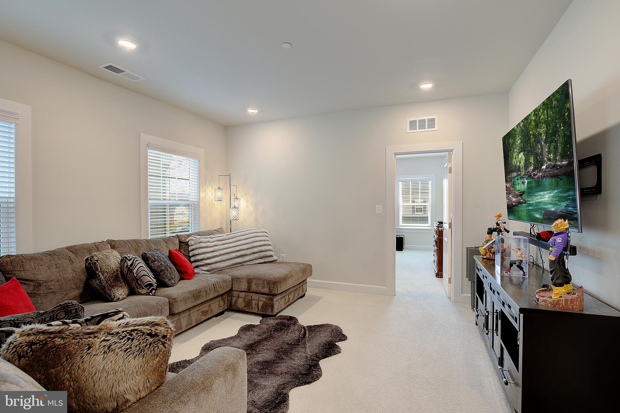 TWO RIVERS - Residential