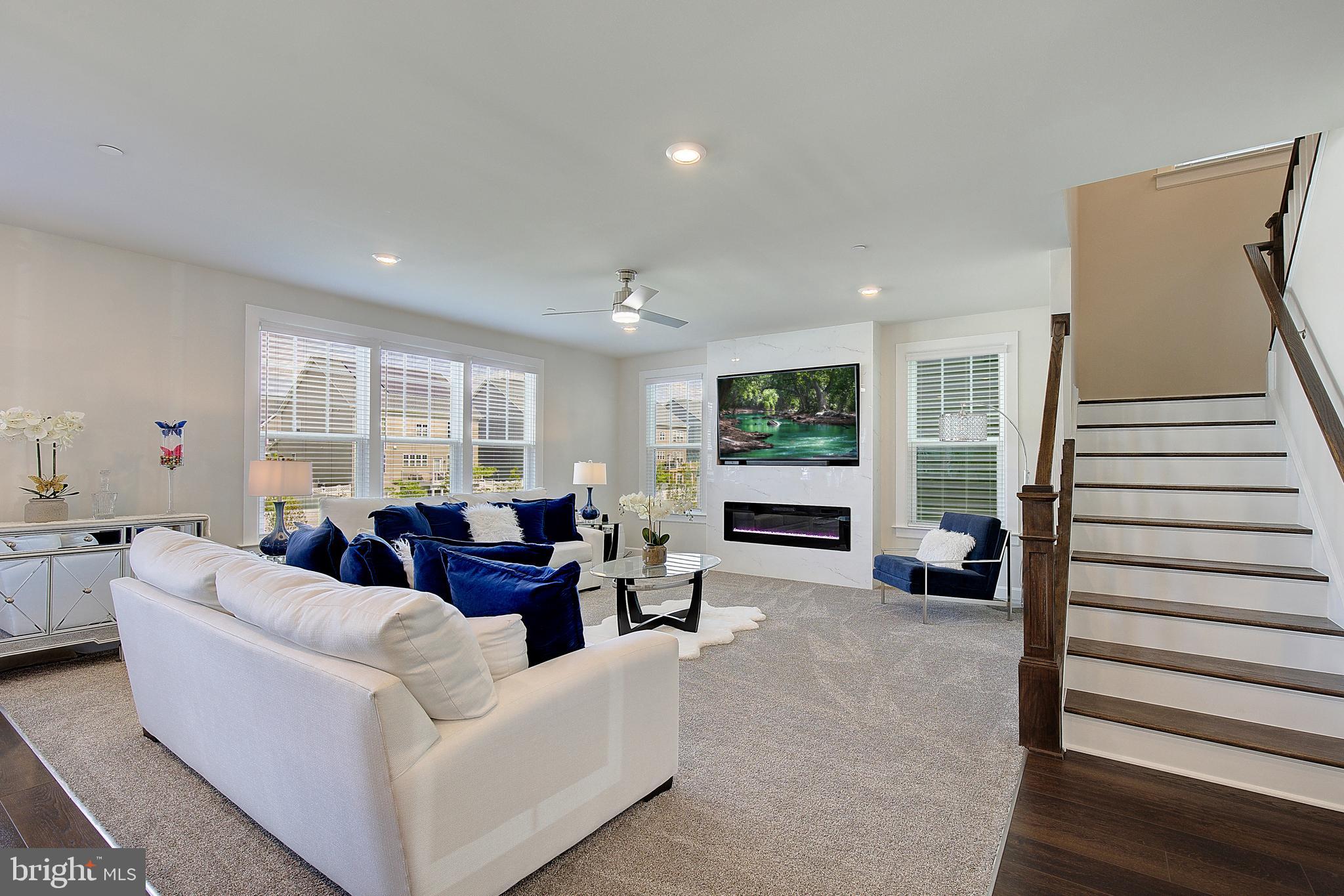 TWO RIVERS - Residential