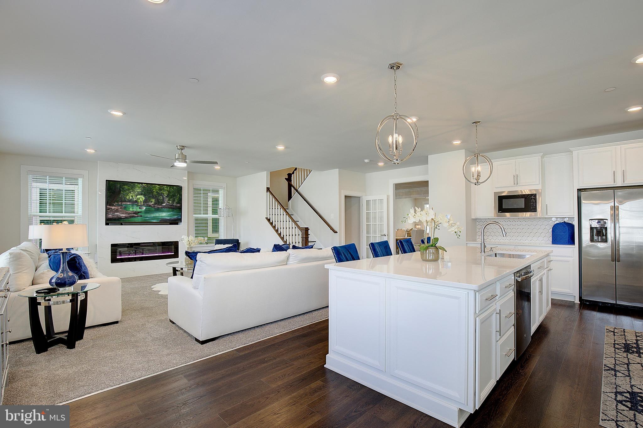 TWO RIVERS - Residential