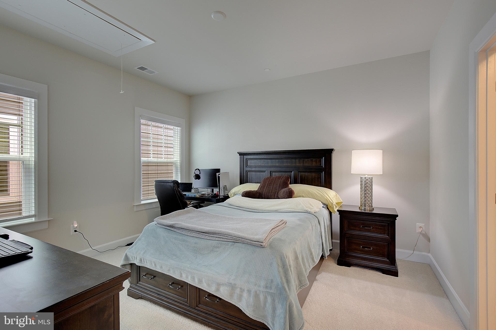 TWO RIVERS - Residential
