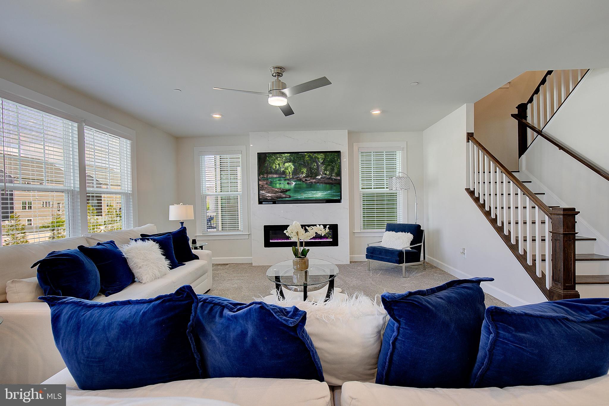 TWO RIVERS - Residential