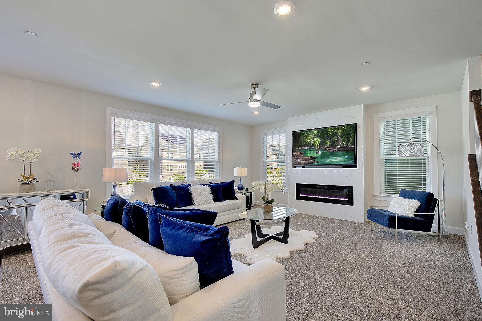 TWO RIVERS - Residential