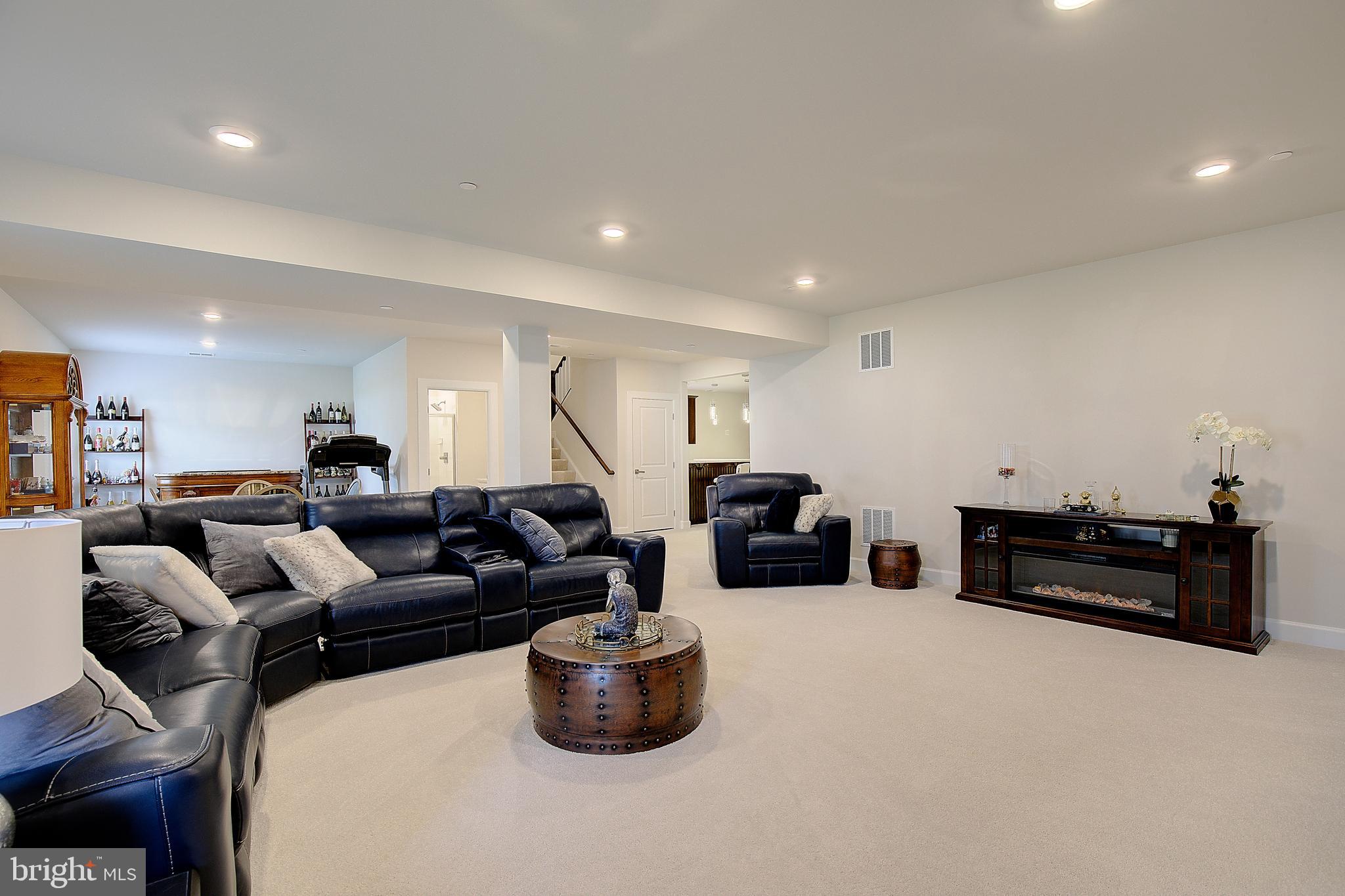 TWO RIVERS - Residential