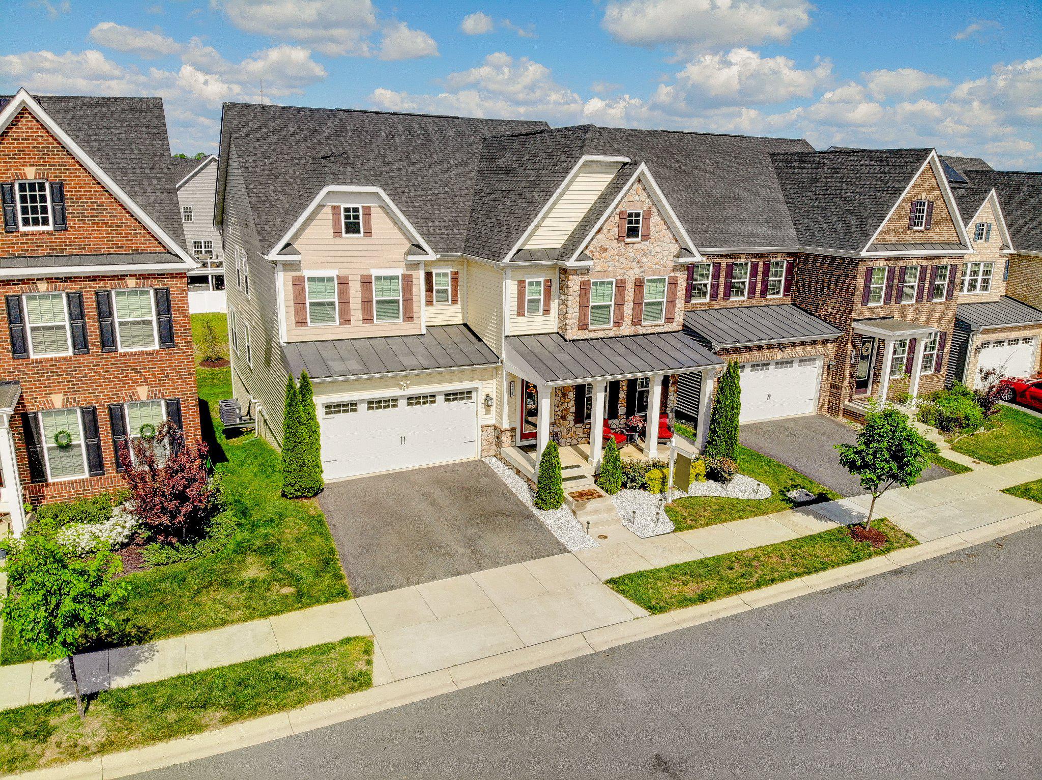 TWO RIVERS - Residential