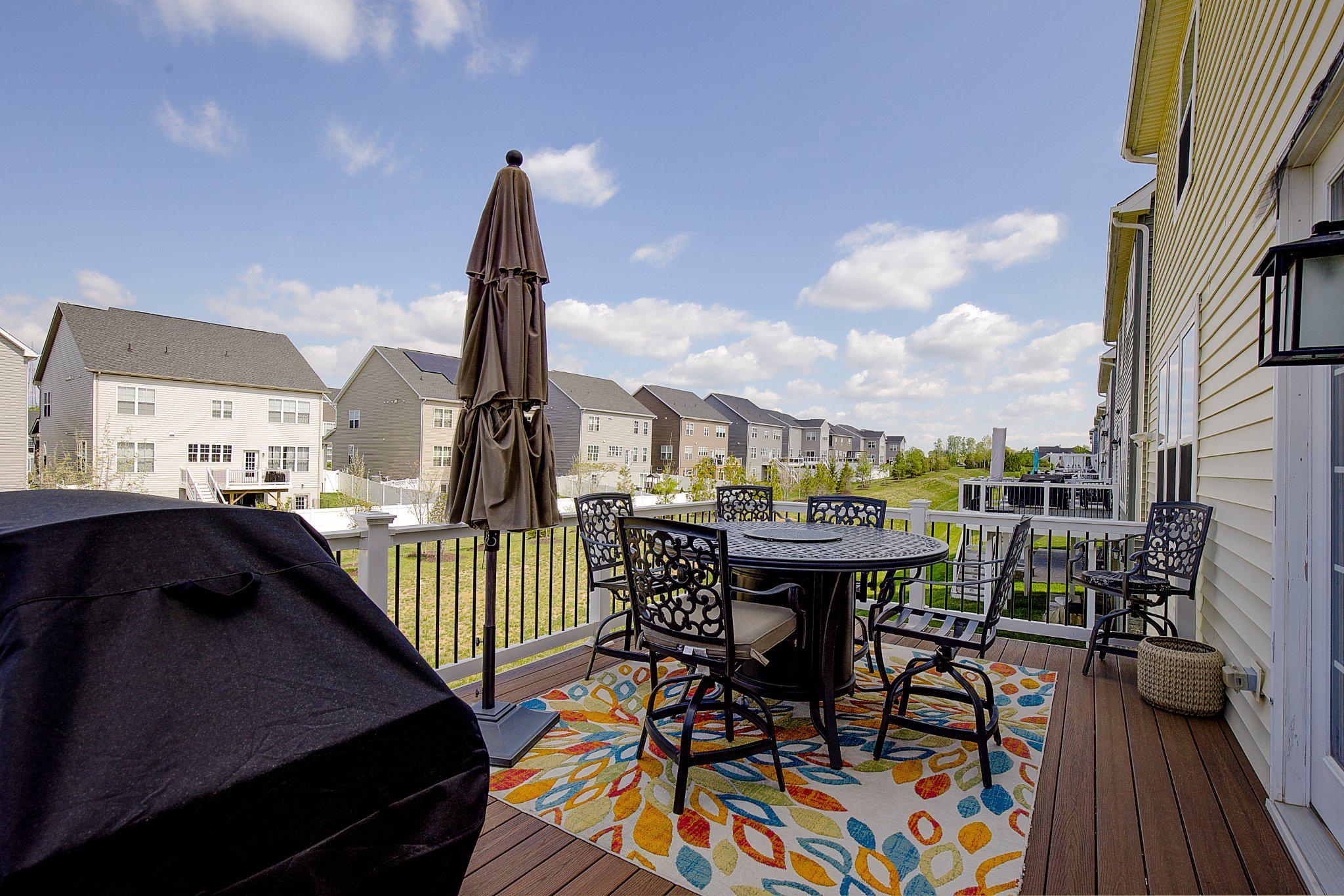 TWO RIVERS - Residential