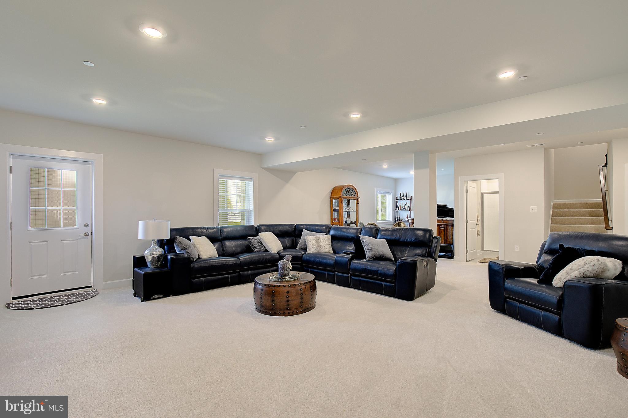 TWO RIVERS - Residential