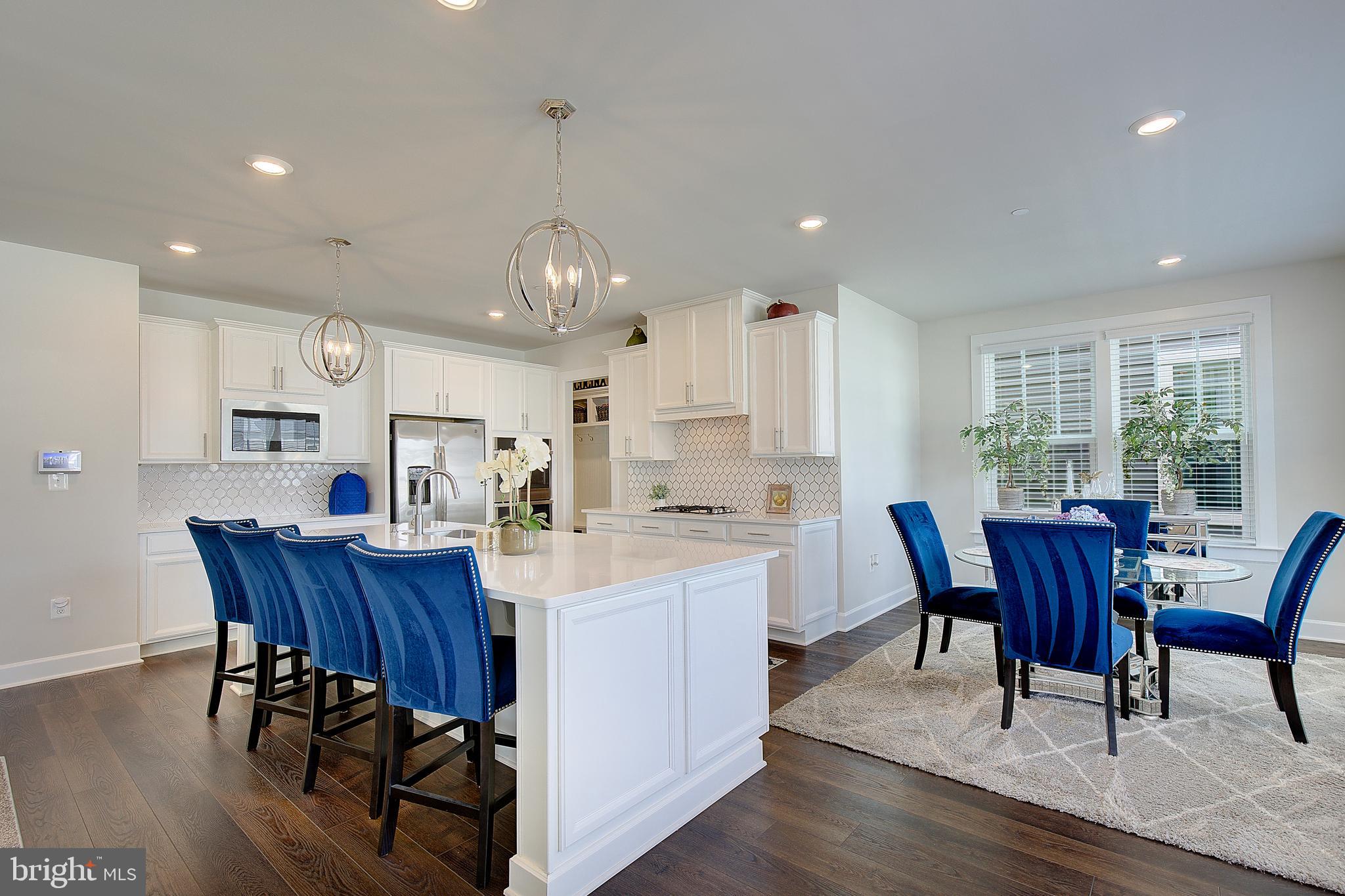 TWO RIVERS - Residential