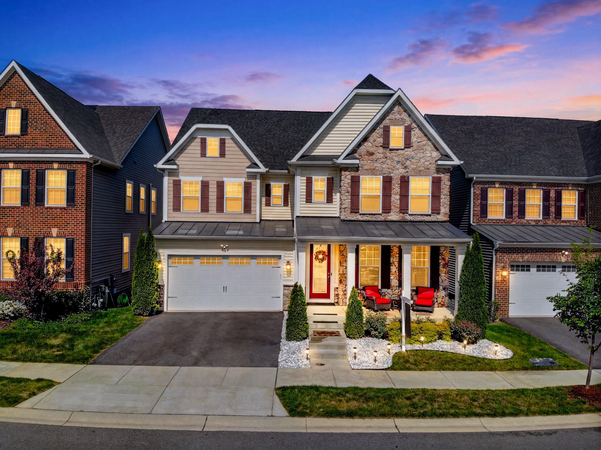 TWO RIVERS - Residential