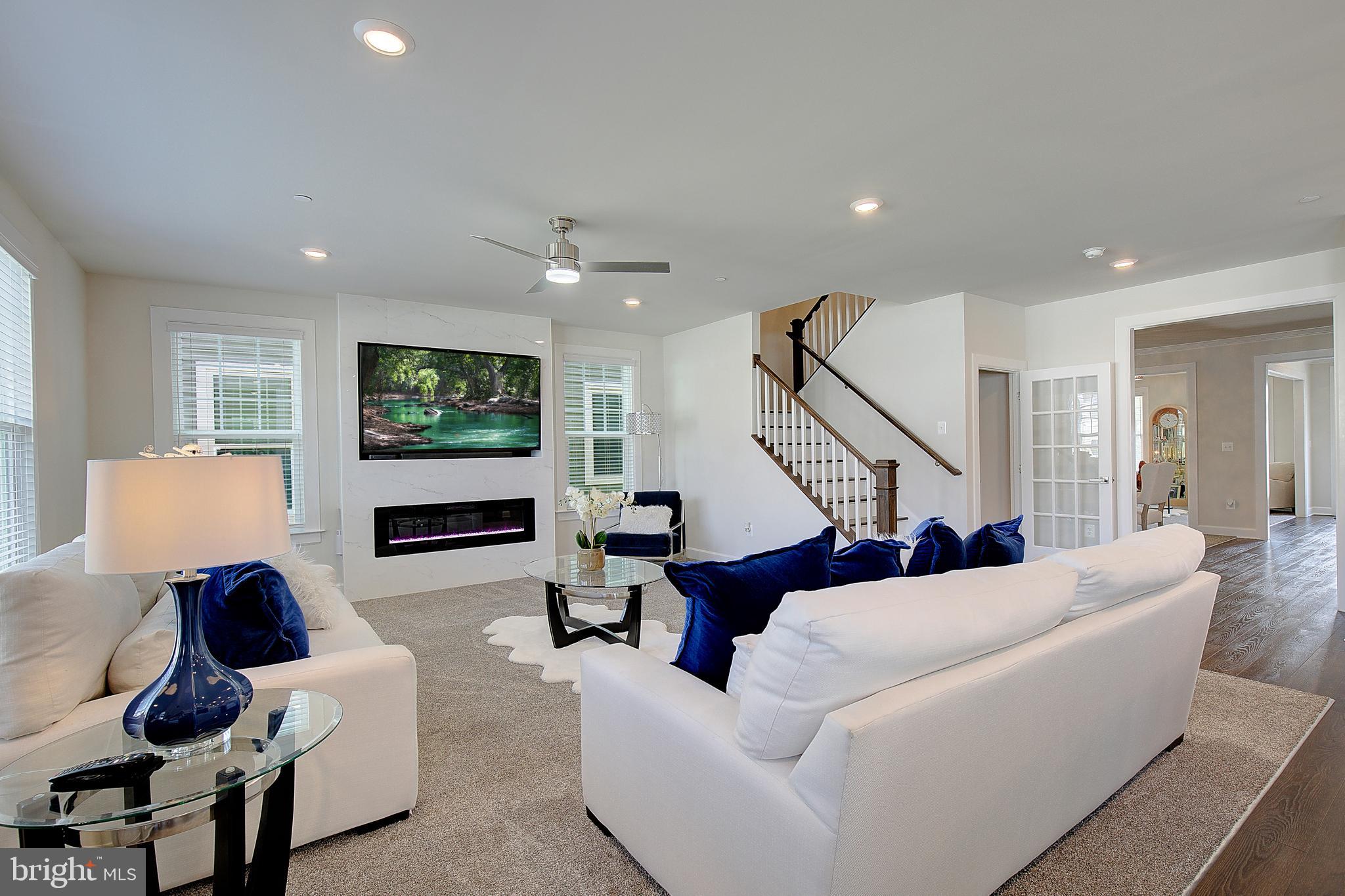 TWO RIVERS - Residential