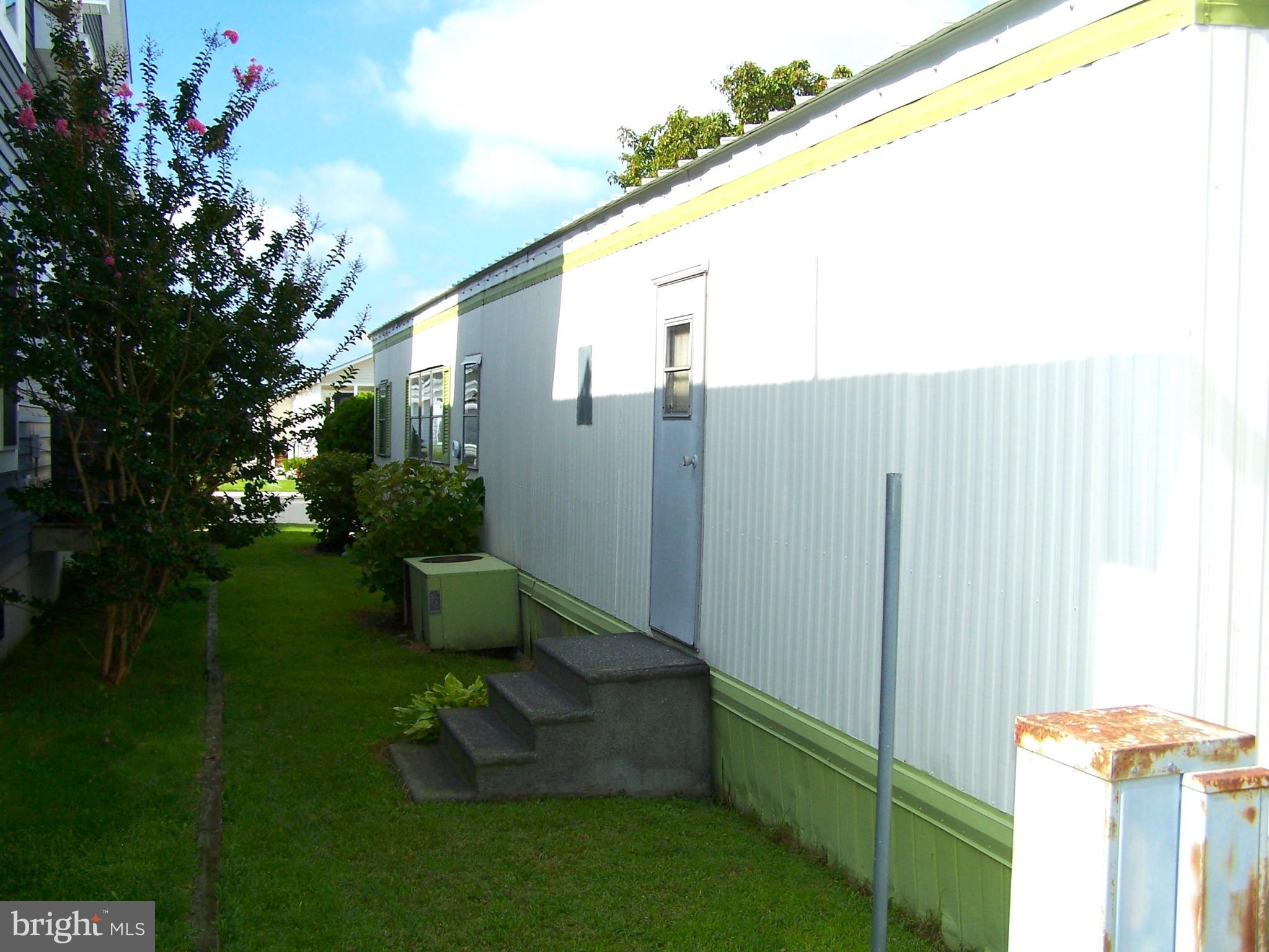 144 SANDY HILL