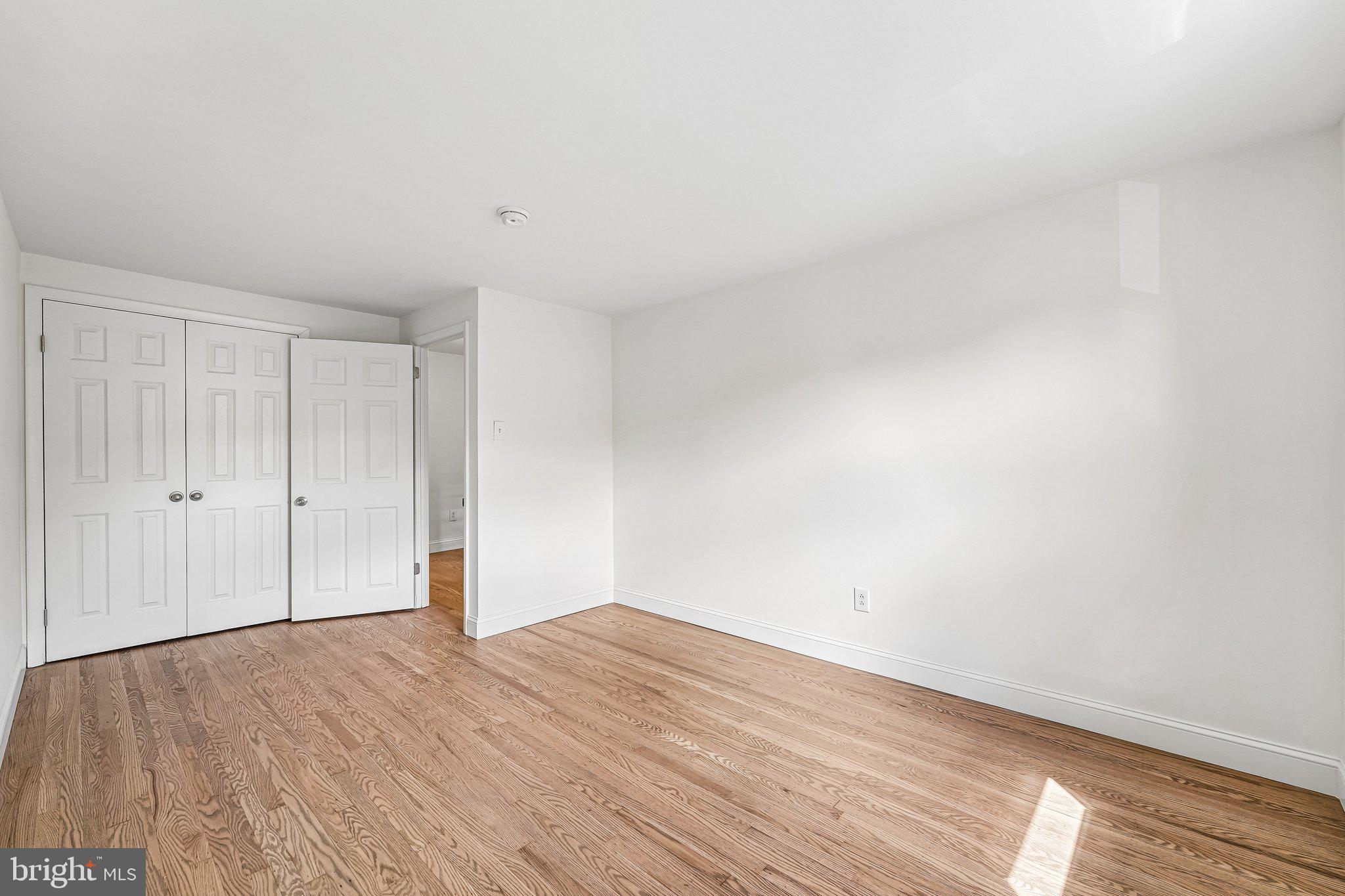COLONIAL MEWS - Residential